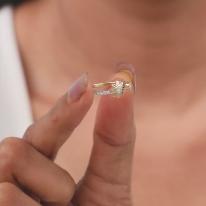 Gold Bloom Glow Lab Grown Diamond Ring