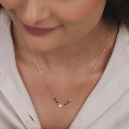18k Gold Floral Flare Diamond Mangalsutra