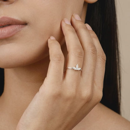 Silver Flora Trine Ring