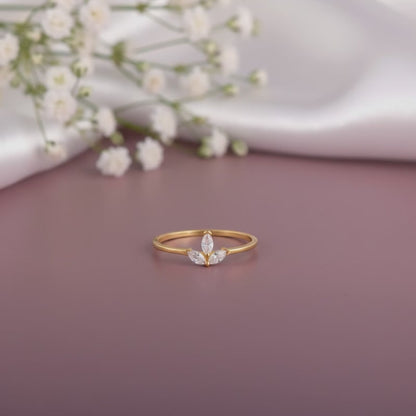 Golden Trinity Gleam Ring