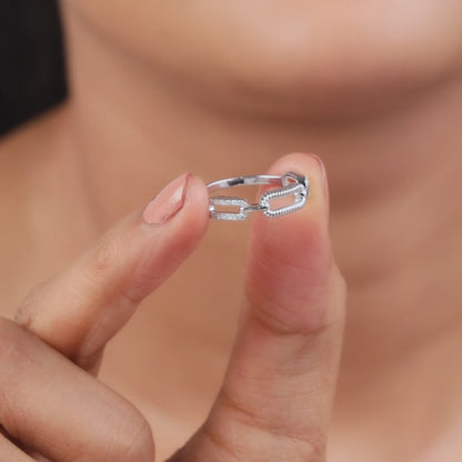 Kriti Sanon Silver Toggle Ring (Size 12)