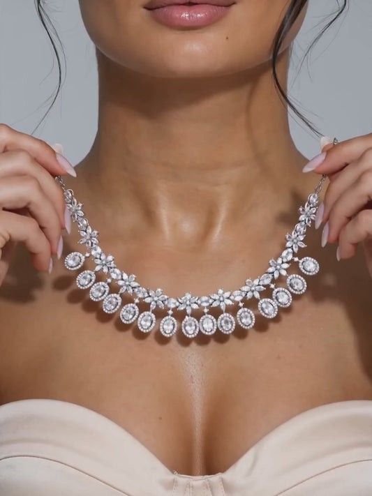 Silver Gleaming Bridal Necklace