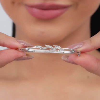 Silver Leaf Centrepiece Bracelet