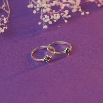 Oxidised Silver Kishori Toe Rings