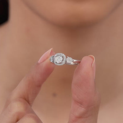 Silver Gracious Look Ring