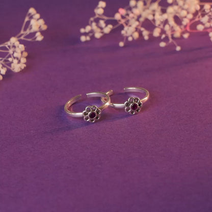 Oxidised Silver Floral Glam Toe Rings