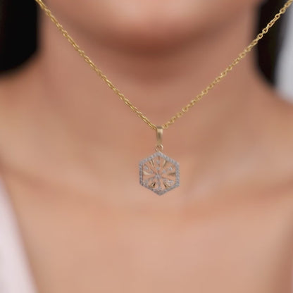 Gold Aurum Edge Lab Grown Diamond Pendant