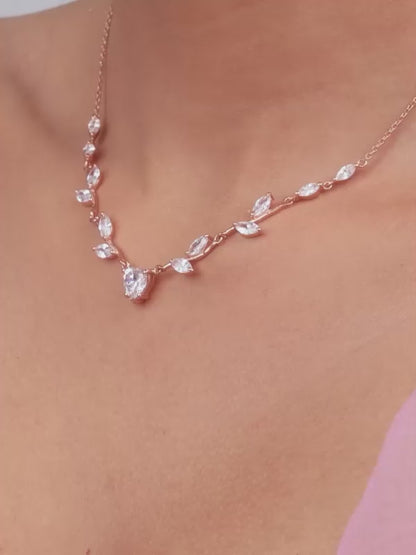 Rose Gold Leafy Heart Necklace