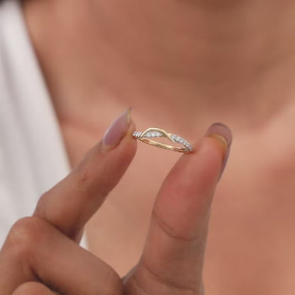 Gold Style Sparkle Lab Grown Diamond Ring