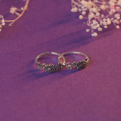 Oxidised Silver Chameli Toe Rings