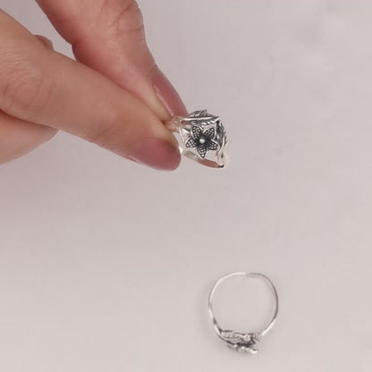 Oxidised Silver Floral Muse Toe Rings