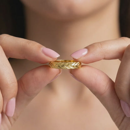 Golden Engraved Wheat Ring (Size 12)