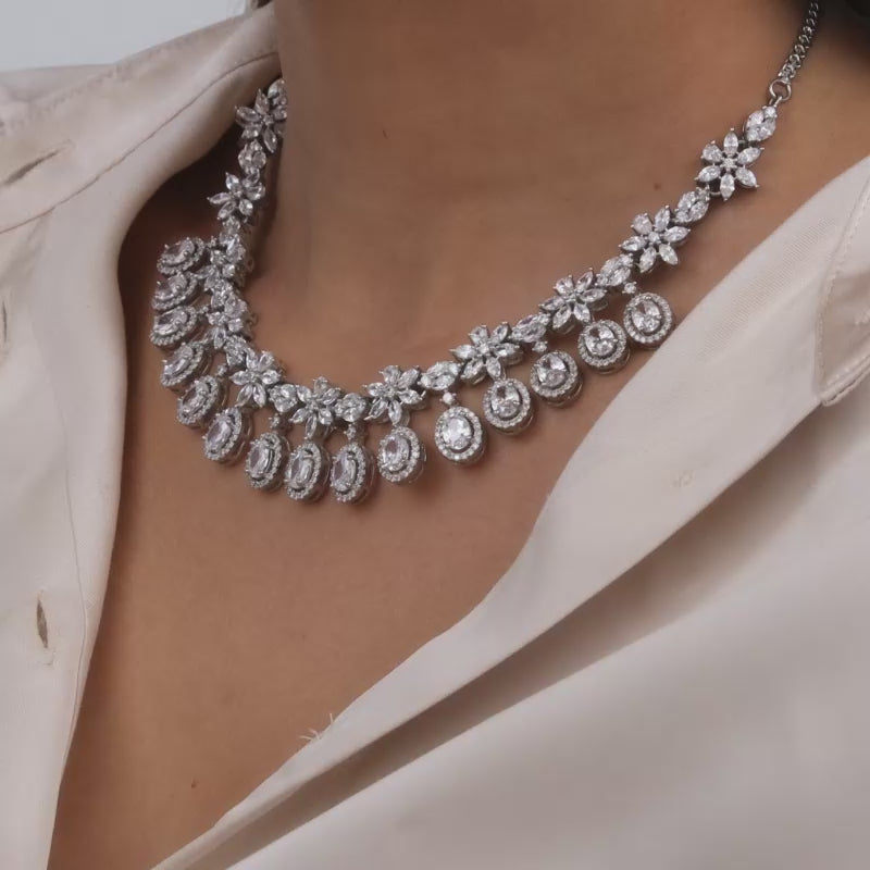 Silver Gleaming Bridal Necklace – GIVA Jewellery