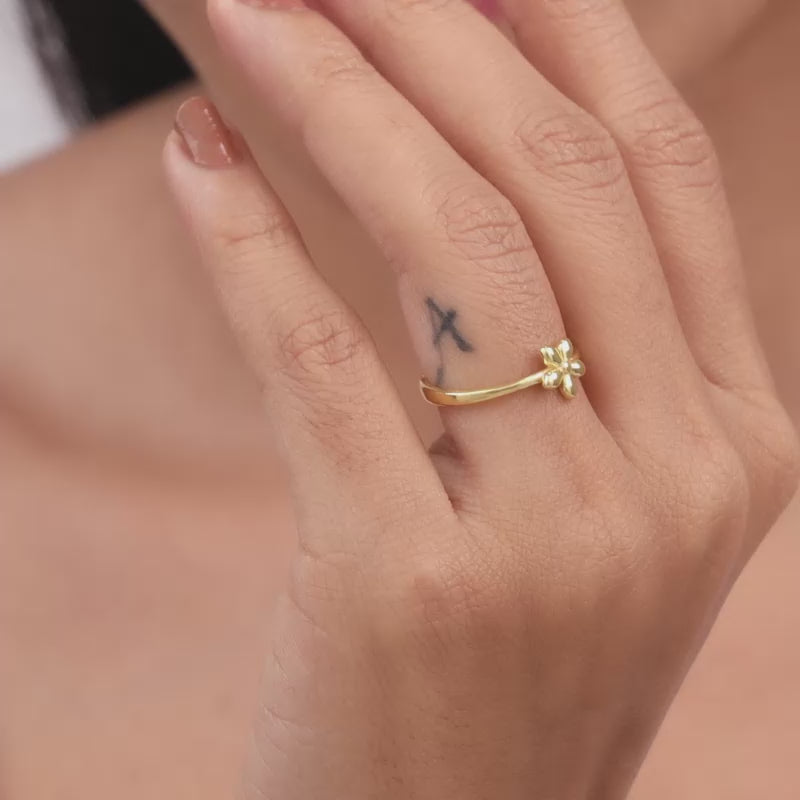 Diamond Flower Ring | Unique Rose Engagement Ring | Roelavi