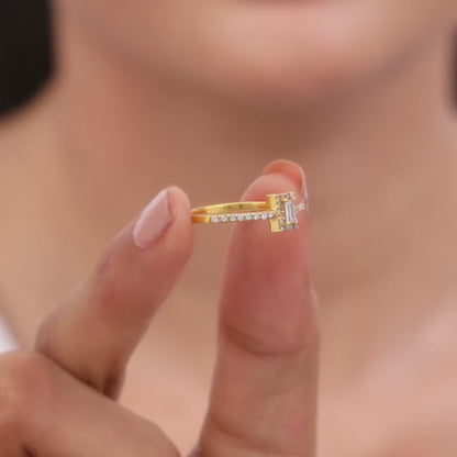 Golden Radiant Aura Ring