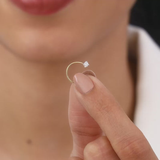 Gold Solitaire Diamond Nose Pin