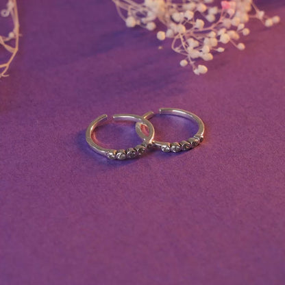 Oxidised Silver Nithyam Toe Rings