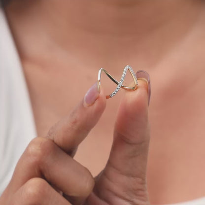 Gold Virajpet Vanki Lab Grown Diamond Ring