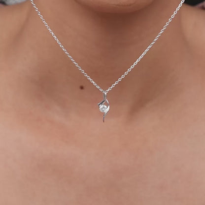 Silver Classy Shine Pendant With Link Chain