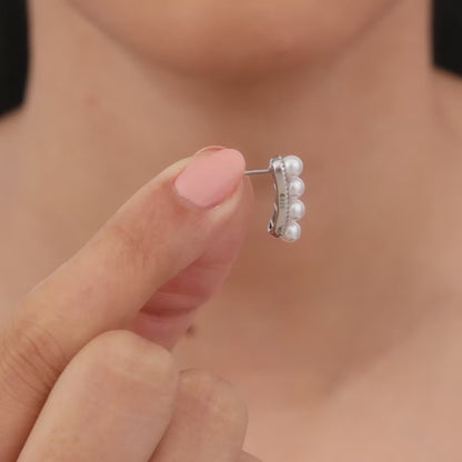 Silver Inspiring Pearl Studs