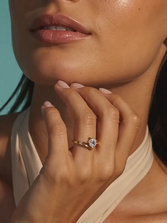 Golden Gleam Dream Ring