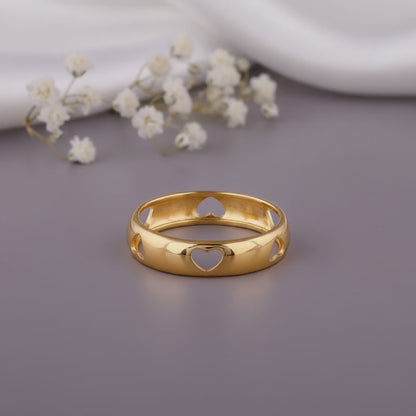 Golden Heart Cutout Band Set Ring