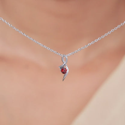 Silver Eesha Pendant With Link Chain