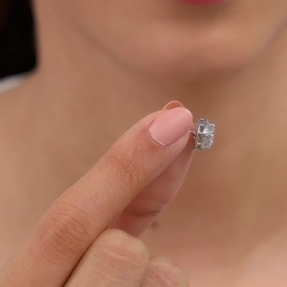 Silver Memorable Zircon Earrings