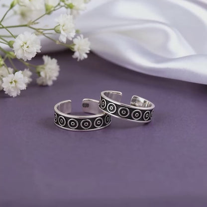 Oxidised Silver Ishani Toe Rings