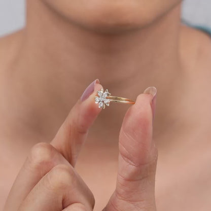 Gold Blooming Lab Grown Diamond Ring