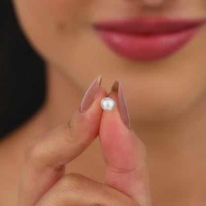 Gold Pearl-fect Studs