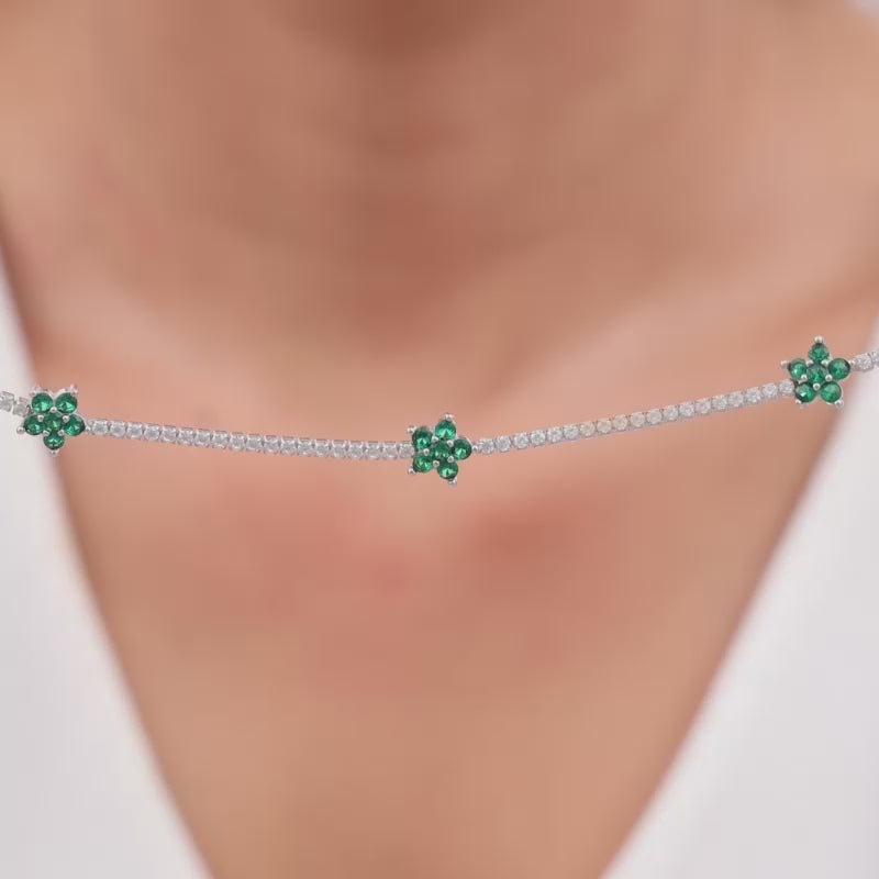 Siver Tone Small Green Flower Necklace N25 – BOONBOON