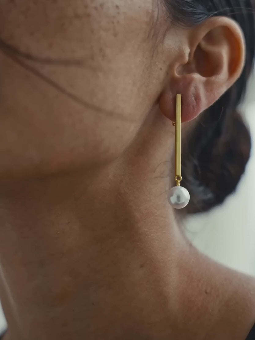 IXIA by GIVA Glow Up Pearl Gold Plated Earrings