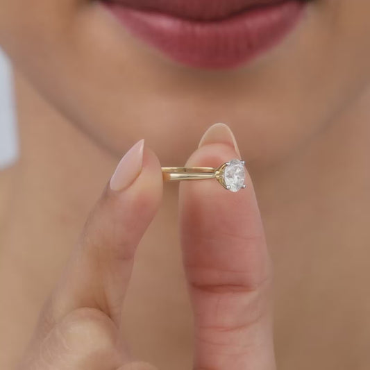 Anushka Sharma Gold Mystic Aura Solitaire Diamond Ring