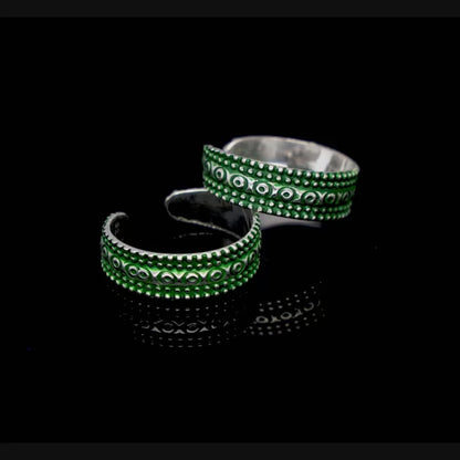 Oxidised Silver Green Glory Toe Rings