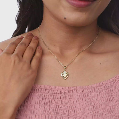 Golden Sun Leaf Pendant With Link Chain