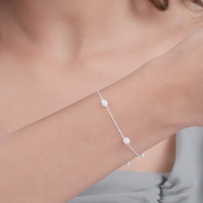 Silver Iridescent Pearl Bracelet