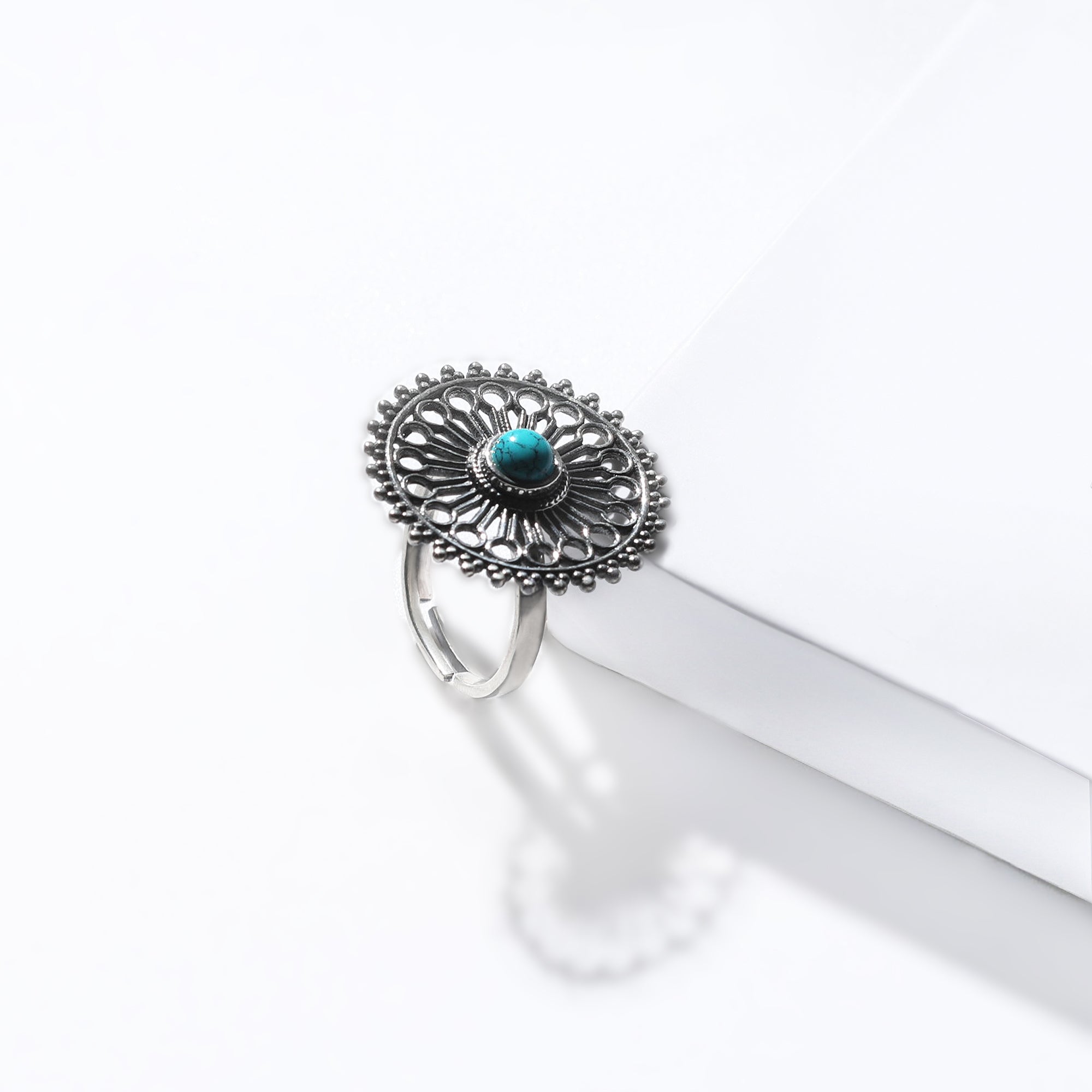 Size 8-1/2 Classic Navajo Design Kingman Turquoise Ring by Julia Etsit –  N8tiveArts.com