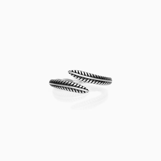 Oxidised Curved Leaf Ring