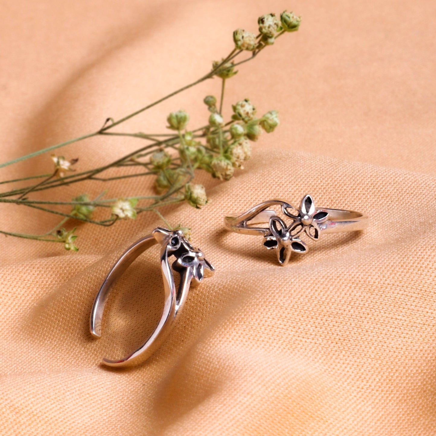 Oxidised Silver Blossom Toe Ring
