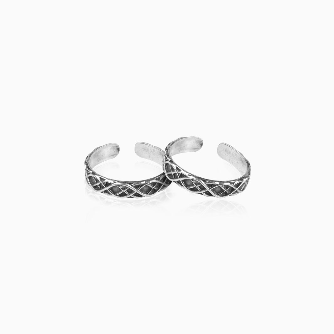 Toe Rings Online Buy Silver Toe Rings at Best Price in India GIVA