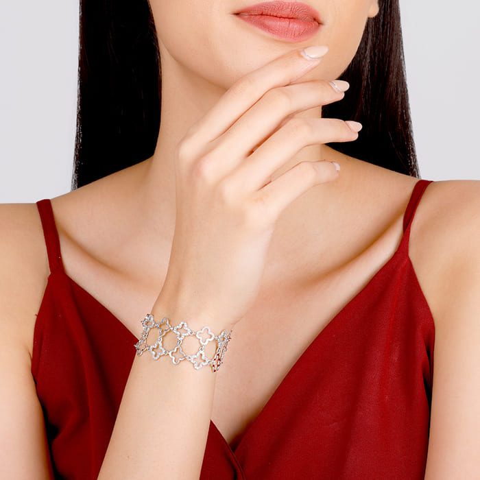 🖤 @lisagozlanjewelry #fyp #lisagozlanjewelry #bracelet #jewellery #ta... |  TikTok