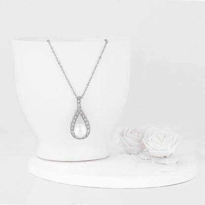 Silver Tear Drop Pearl Pendant With Link Chain