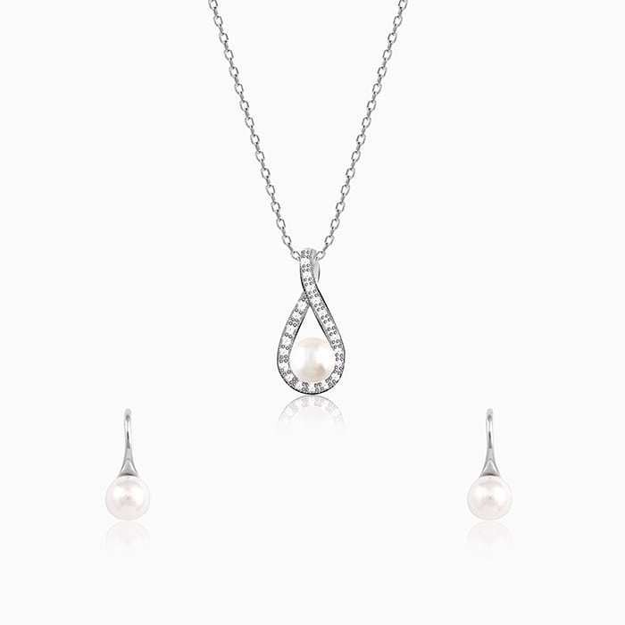 Dazzling Pearl Set with Link Chain