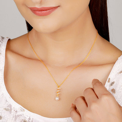 Golden Spiral Beauty Pendant with Link Chain