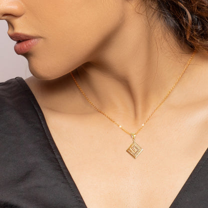 Golden Maze Pendant with Link Chain