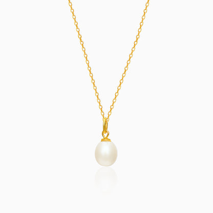 Golden Minimal Pearl Pendant with Link Chain