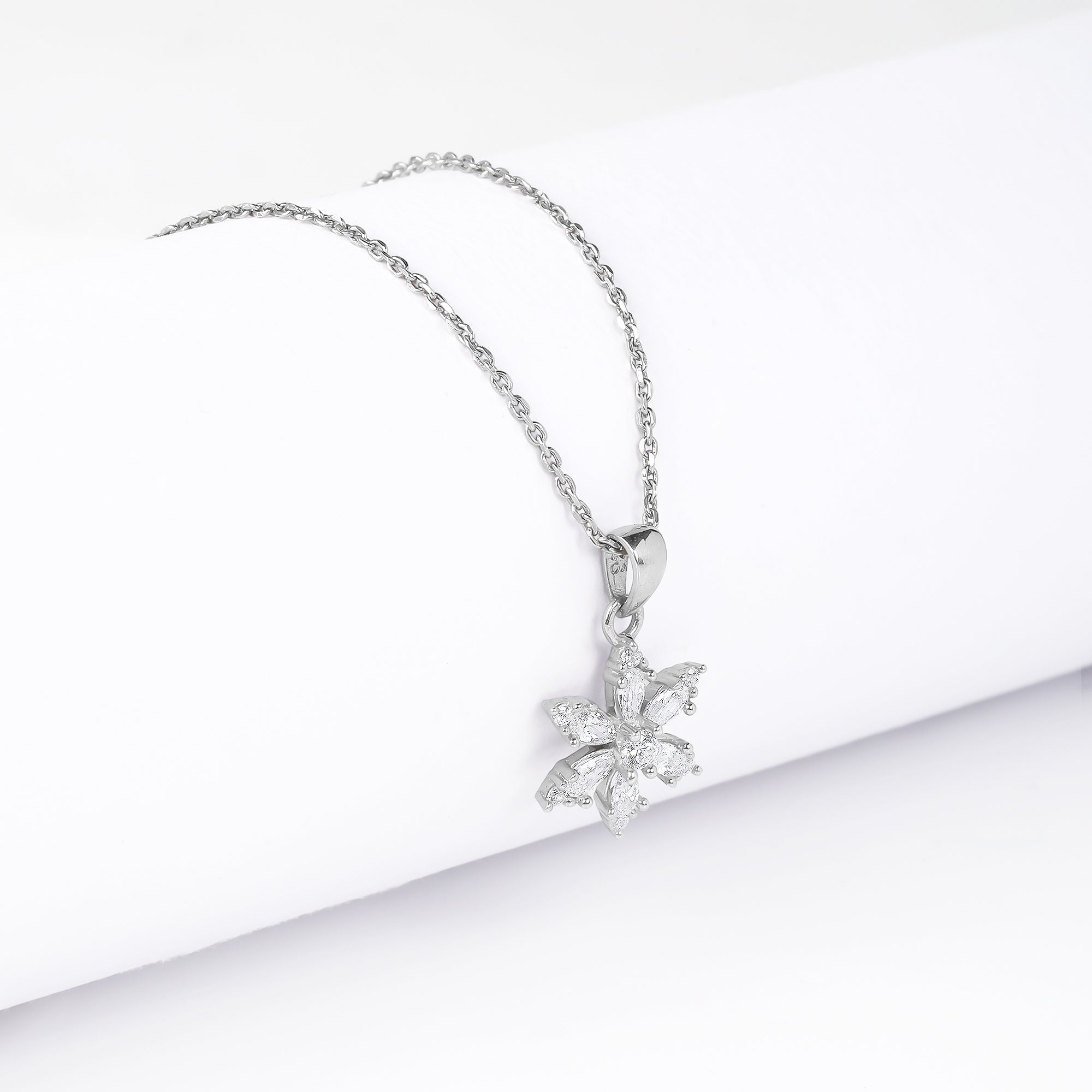 Silver Flowery Snowflake Pendant With Link Chain – GIVA Jewellery
