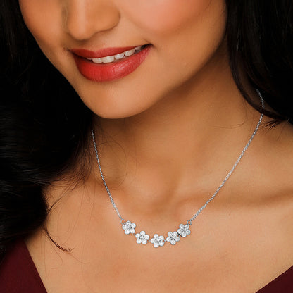 Silver Chunky Floral Necklace