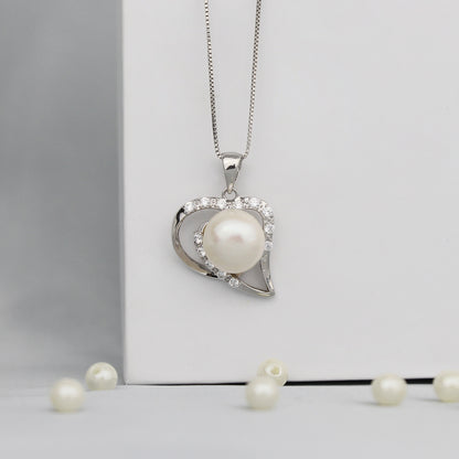 Pearl Dazzling Heart Pendant